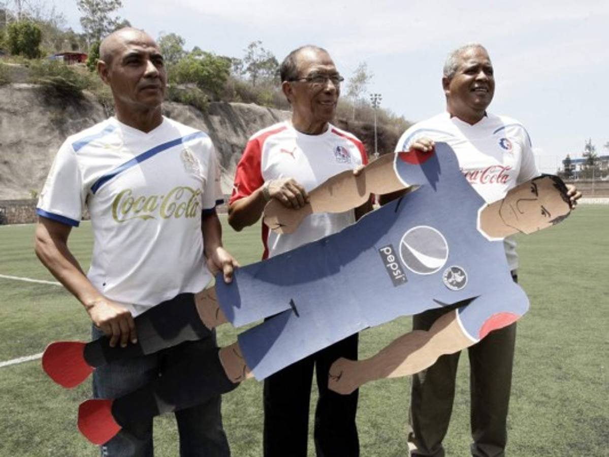 Veteranos ponen su toque en el León y el Águila