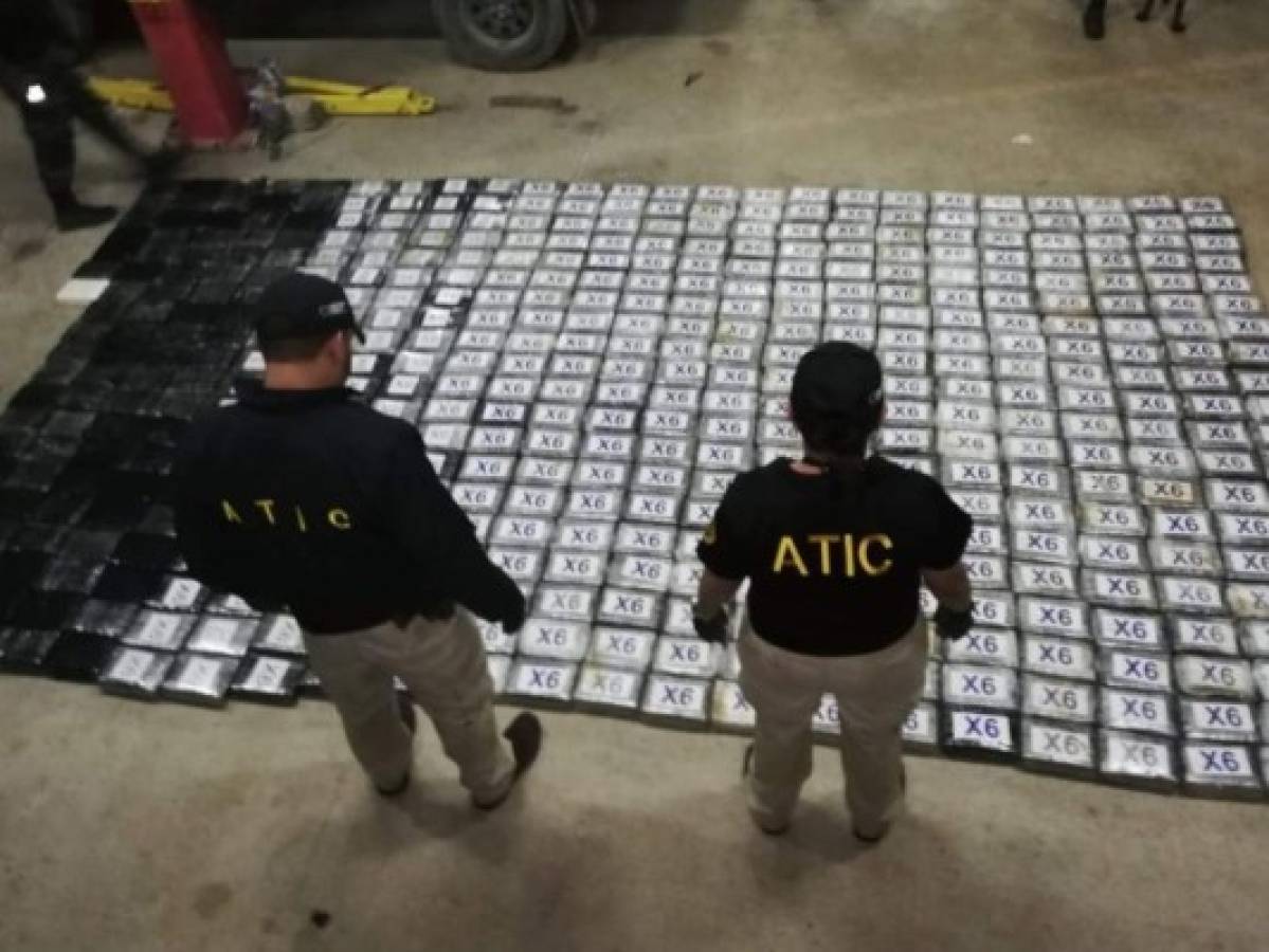 Incautan más de 400 kilos de cocaína que iba escondida en una grúa en Santa Bárbara