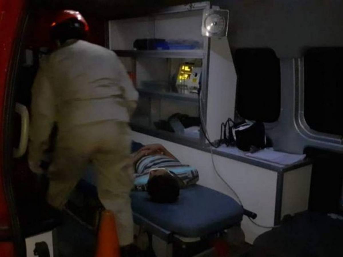 Vecinos denuncia que sigue venta de guaro adulterado; hay nuevas víctimas