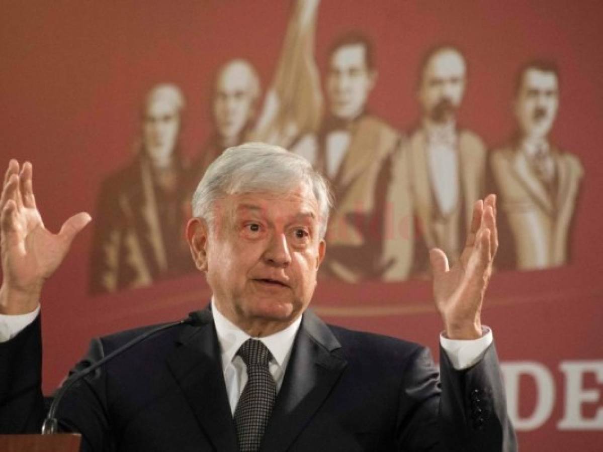 Andrés Manuel López Obrador critica altos salarios de magistrados en México