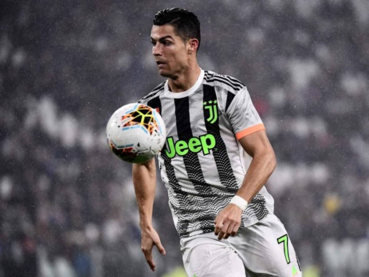 La Juventus afronta el derbi de Turín presionada por el Inter