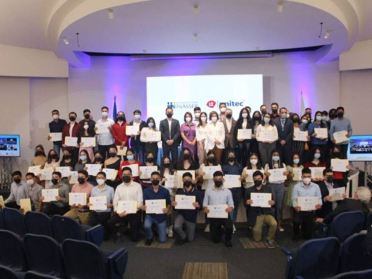 Programa de Becas Fundación Nasser-Unitec entrega las primeras 100 becas