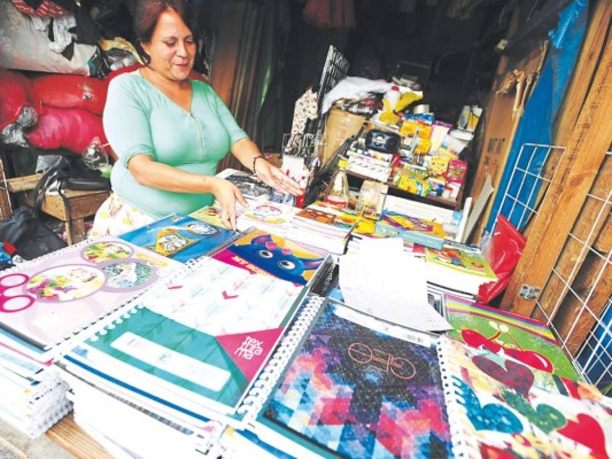 Con ferias de útiles quieren combatir elevados precios