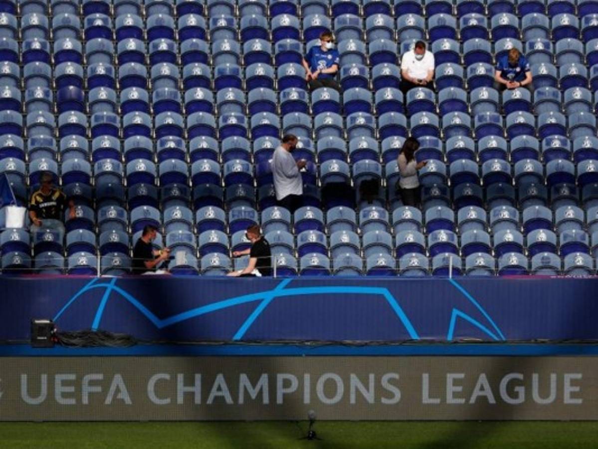 Manchester City y Chelsea, dos 'nuevos ricos' en busca de la Champions 