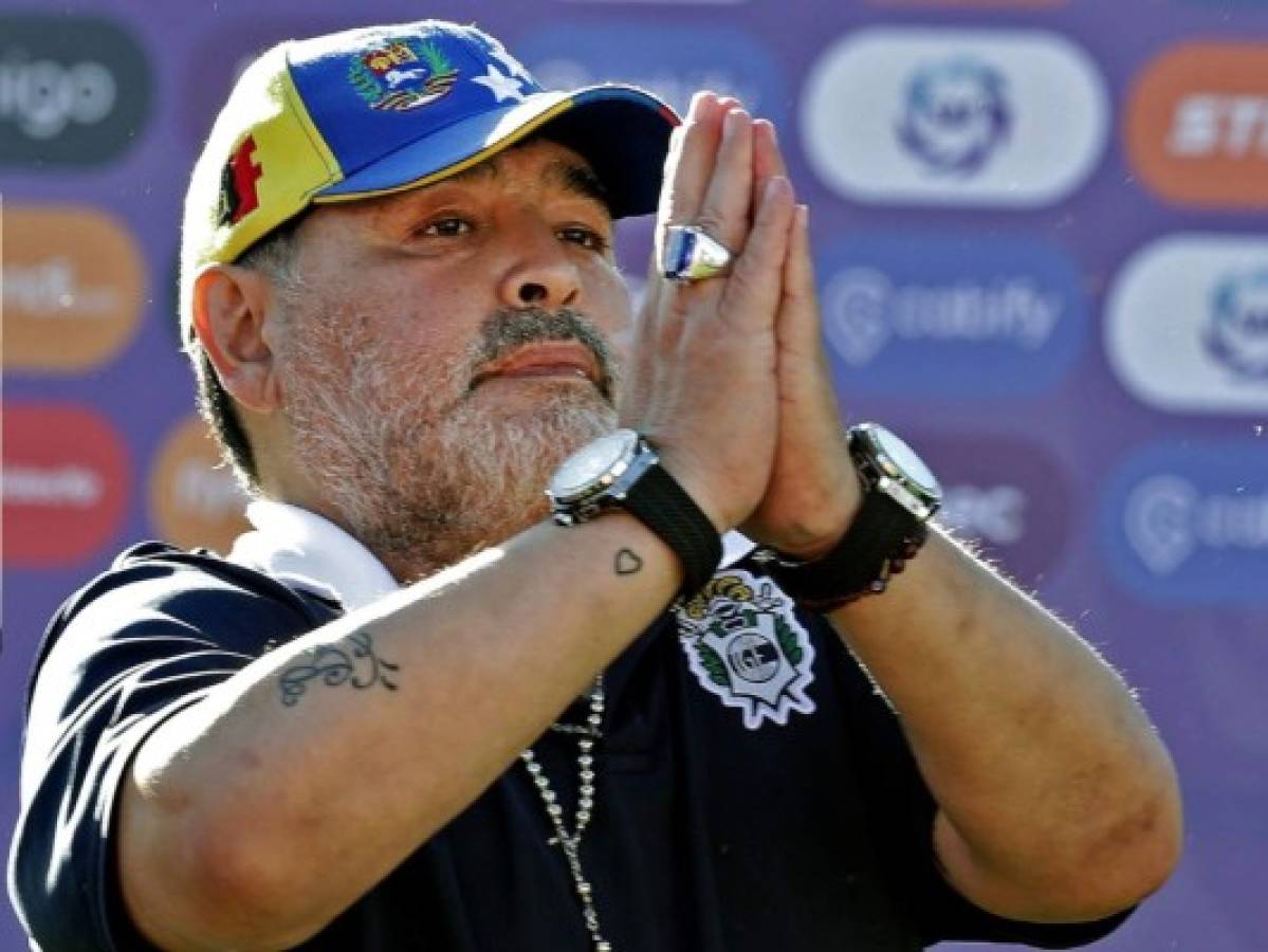 Diego Maradona podría quedarse en el Gimnasia de Argentina