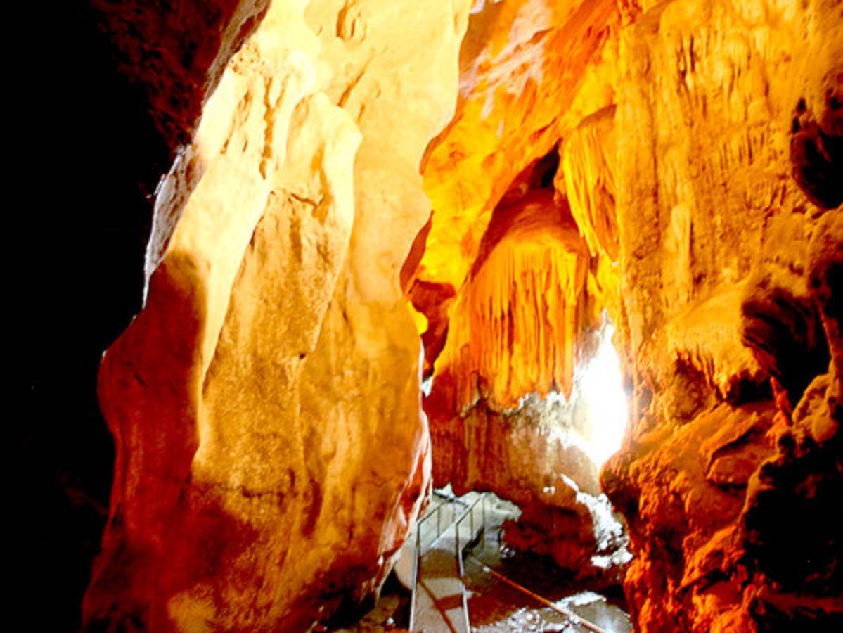 Cámara de Turismo denuncia el descuido en el que están sumidas las cuevas de Talgua