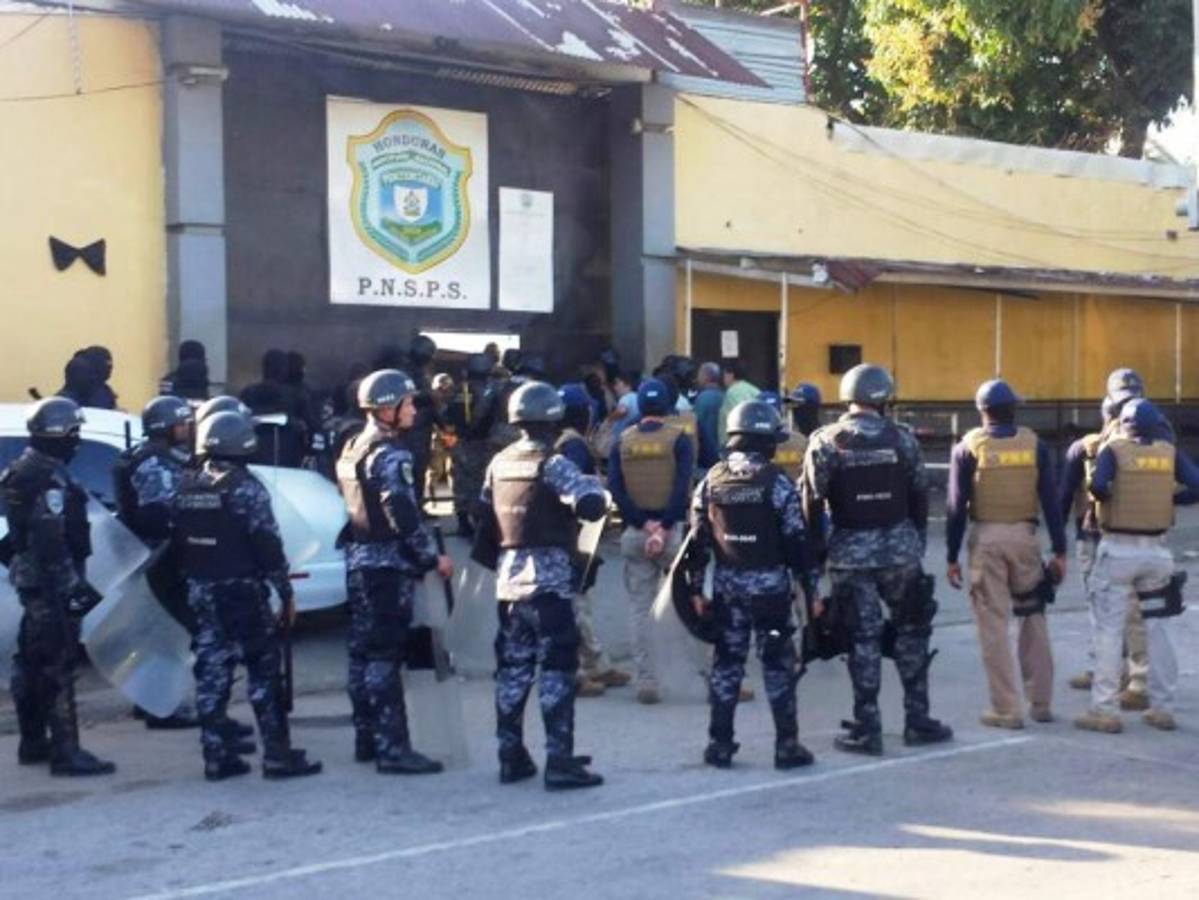 Honduras: Hallan arma 'matapolicías' y drogas en Centro Penal de San Pedro Sula