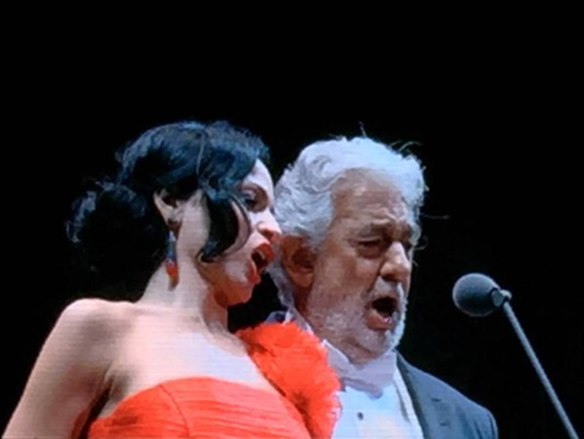 La magia de la ópera deslumbró en el primer concierto de Plácido Domingo en Honduras