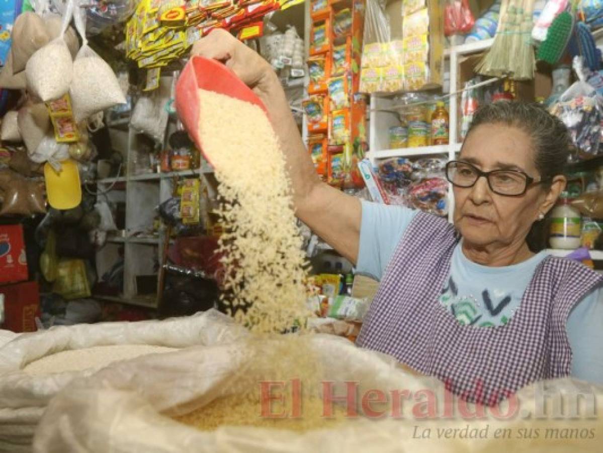A sus 79 años de edad, Guadalupe Tercero es una vendedora activa.