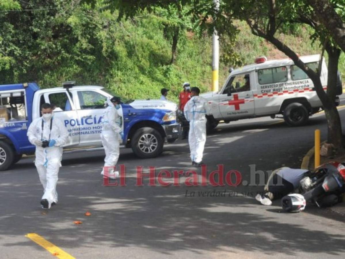 A balazos acribillan a motociclista en Lomas del Guijarro de la capital  