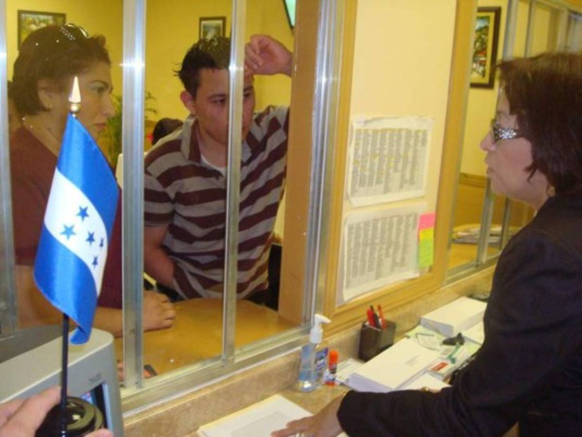 Embajador de Honduras en Estados Unidos pide no especular sobre TPS