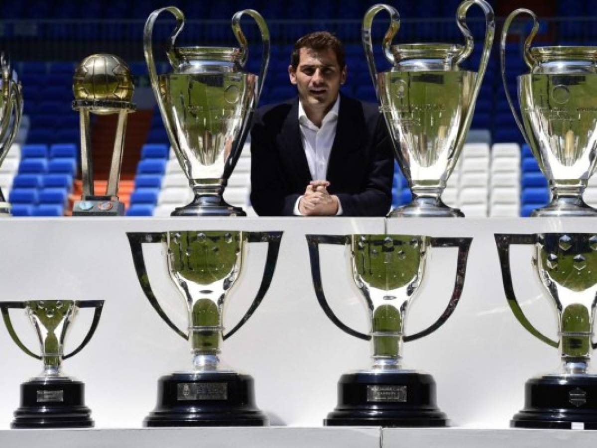 Iker Casillas: El santo del Madrid, Porto y la selección española