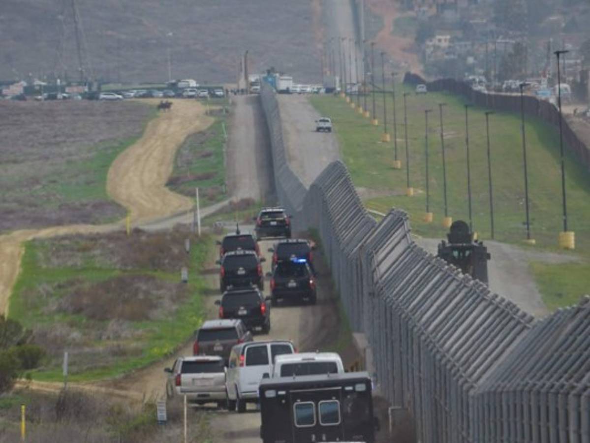 Presidente Trump ordena enviar Guardia Nacional a frontera con México