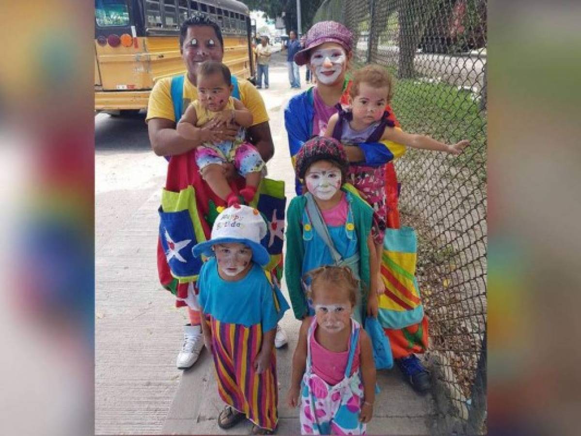 Familia hondureña se gana la vida sacando sonrisas en San Pedro Sula