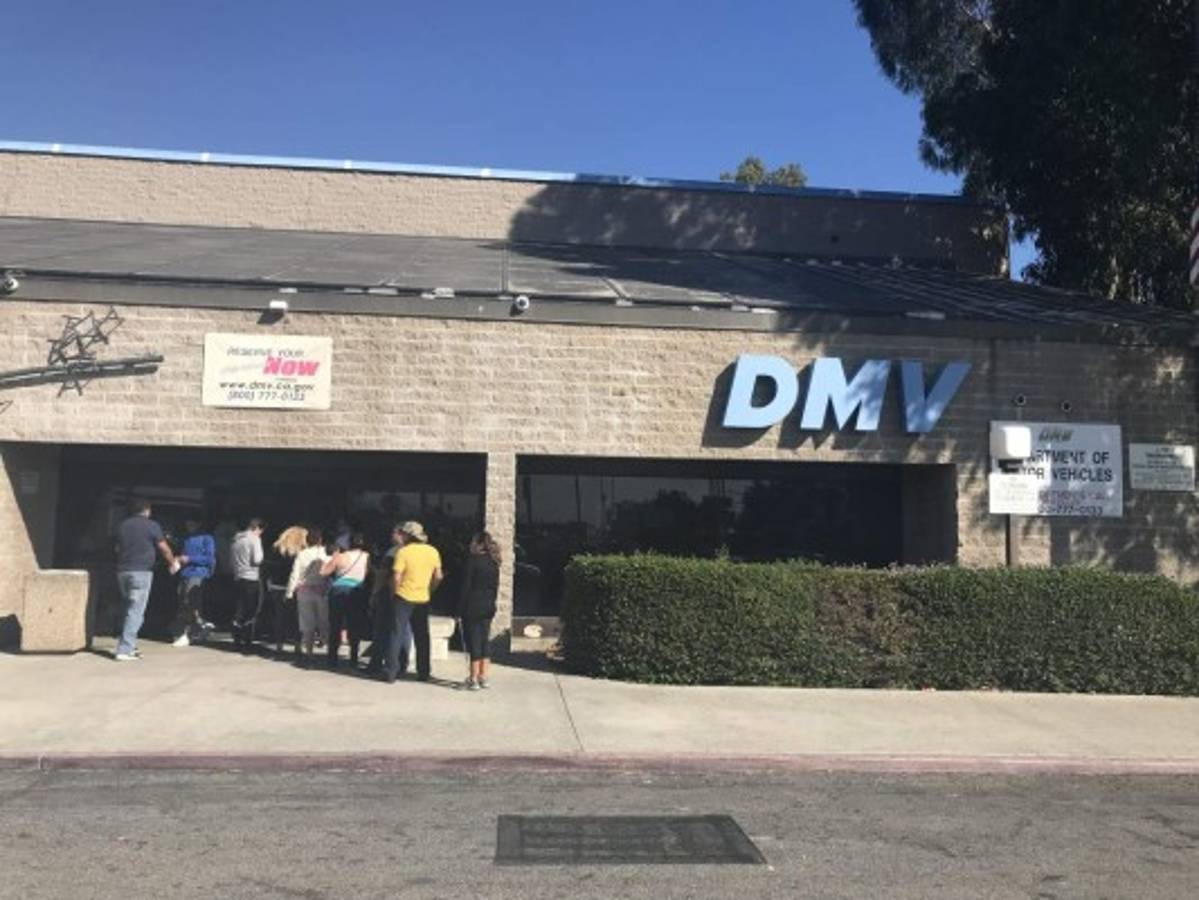 Hondureños en Estados Unidos tramitarán licencia de conducir con ID consular