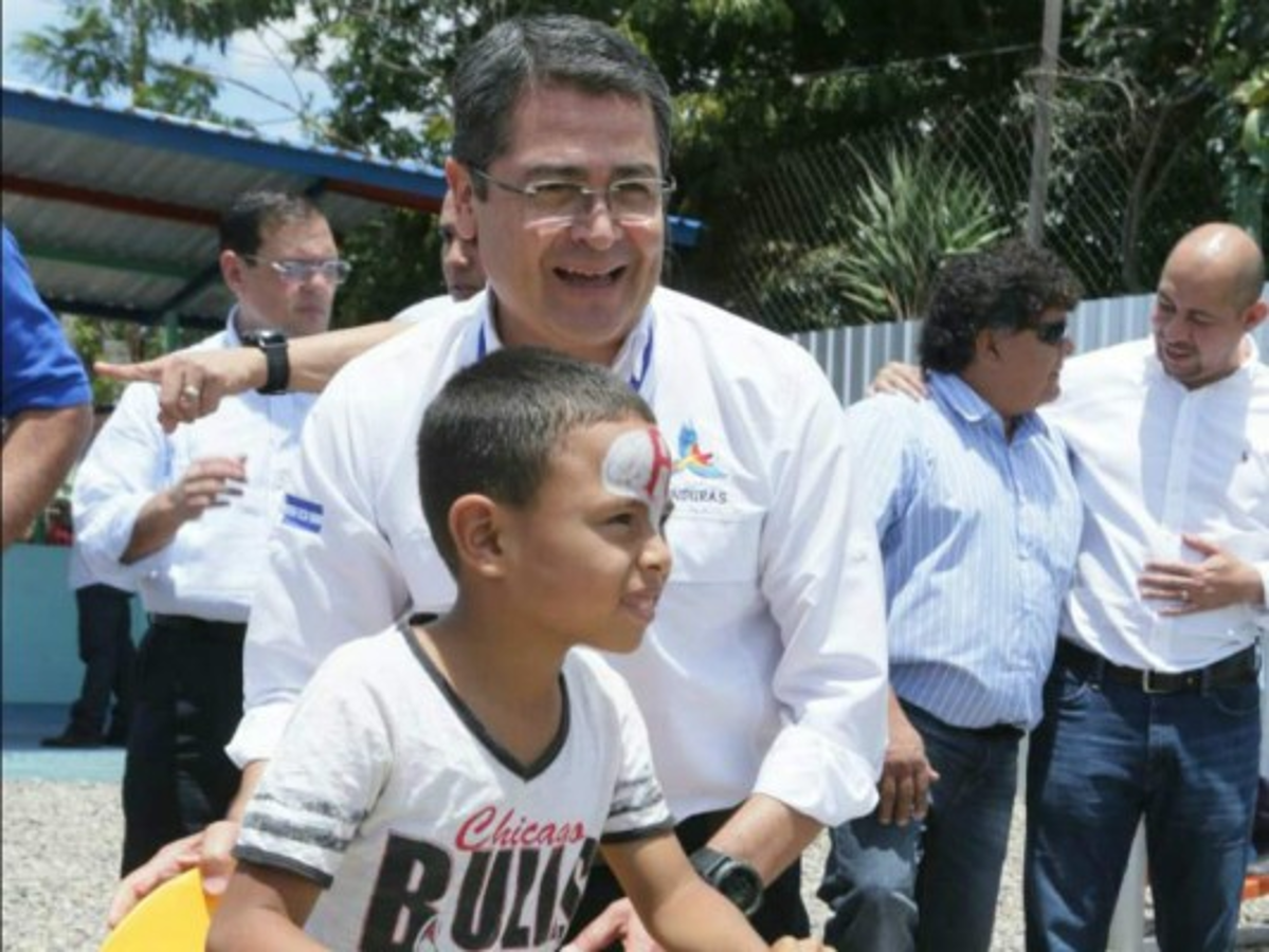 Gobierno inaugura nuevo parque en la colonia Los Pinos de Tegucigalpa