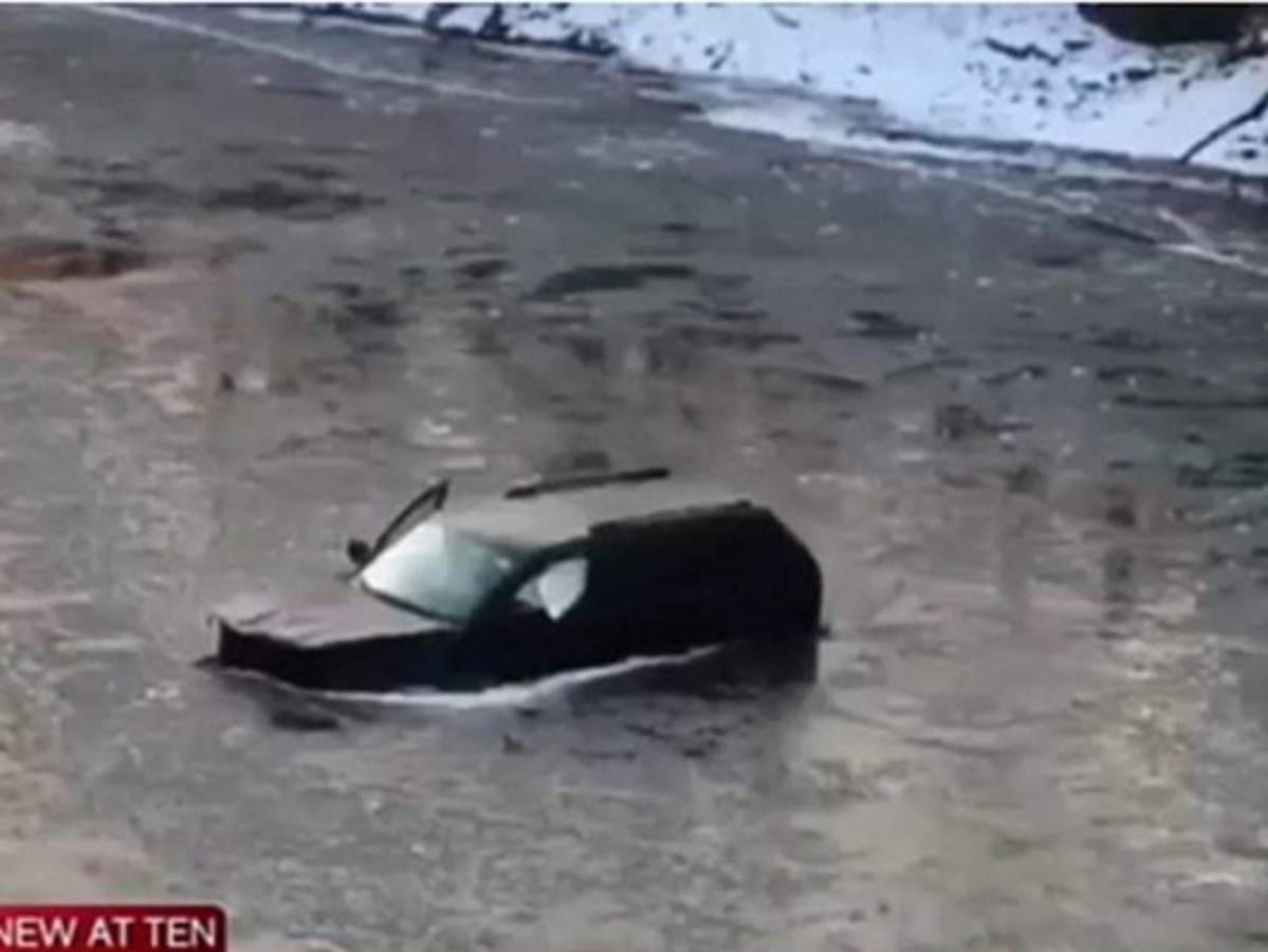 Siri salva a hombre de morir ahogado tras aparatoso accidente  