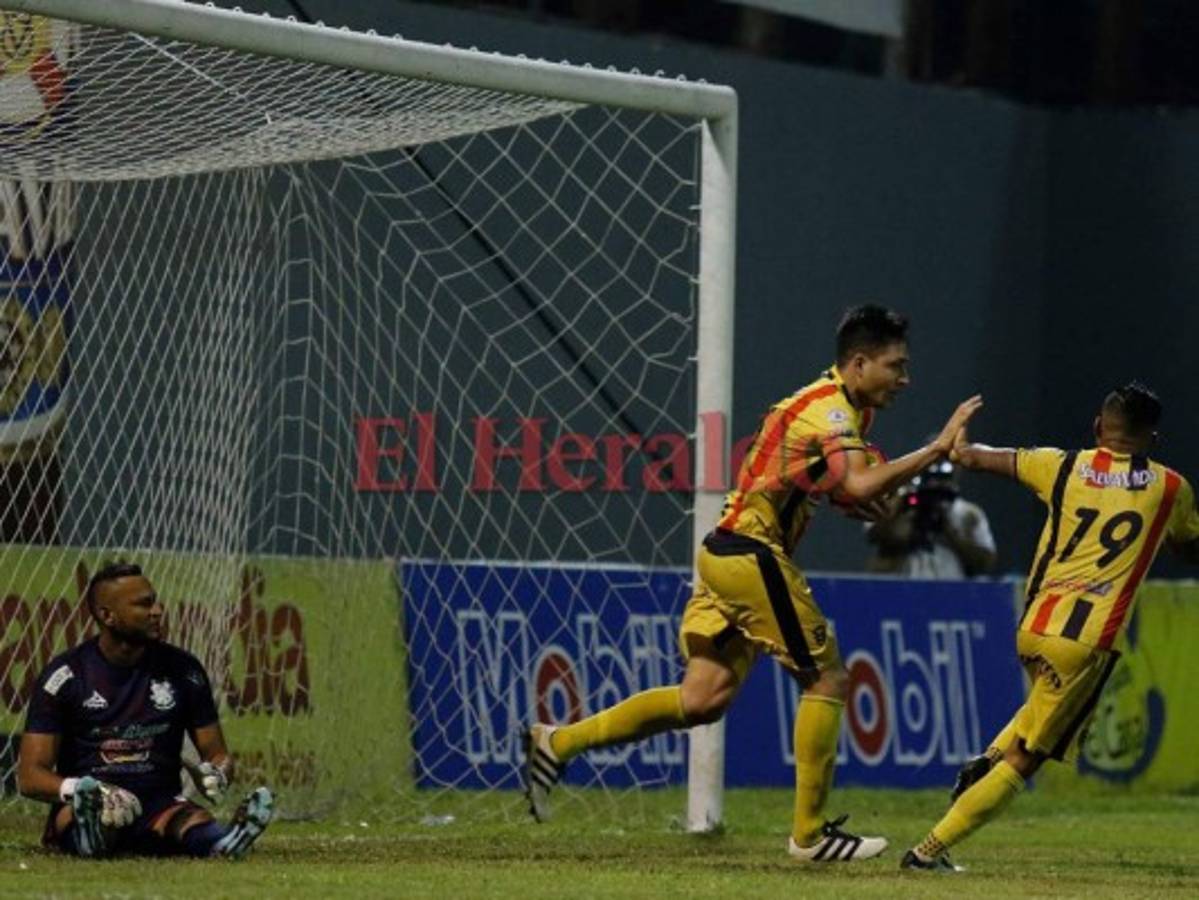 Real España gana 4-2 ante Platense en el estadio Morazán