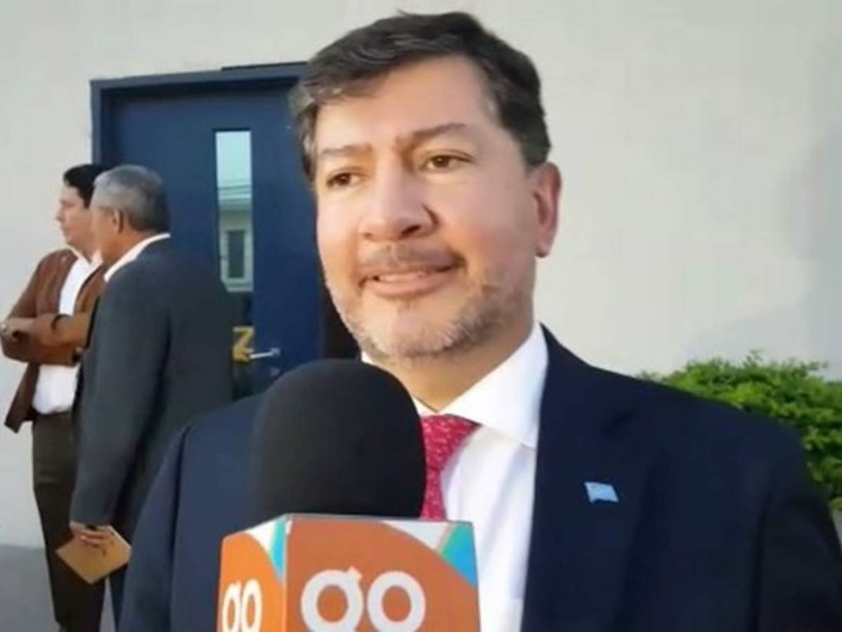 Garafulic se afeitará hasta que se aprueben las reformas electorales en Honduras