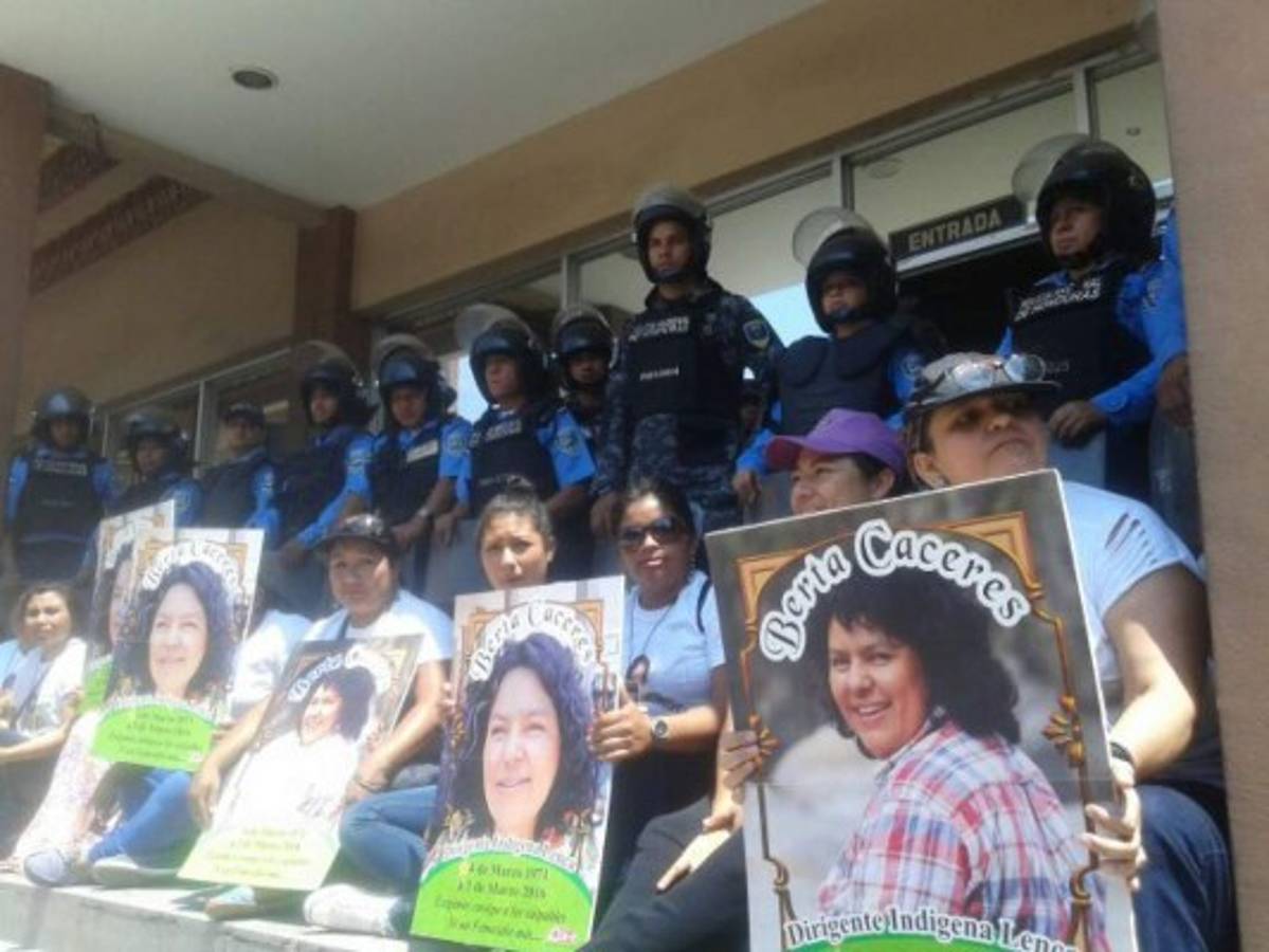 Embajada de Suecia pide a Honduras proteger a defensores de Derechos Humanos