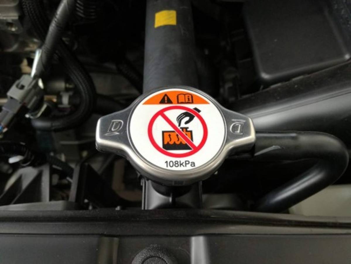 ¿Cómo evitar el calentamiento del motor?