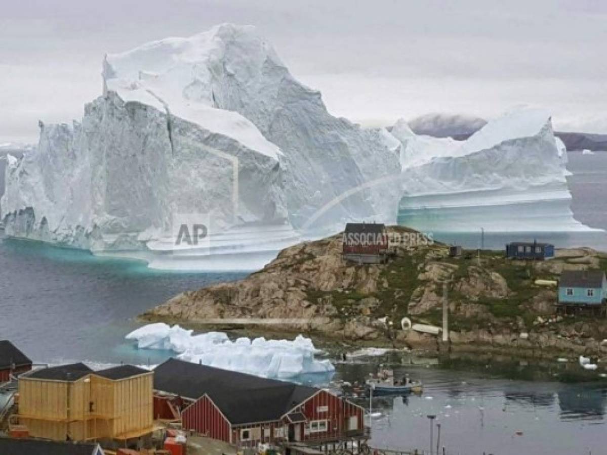 Temor a tsunami por enorme iceberg cerca de localidad de Groenlandia 