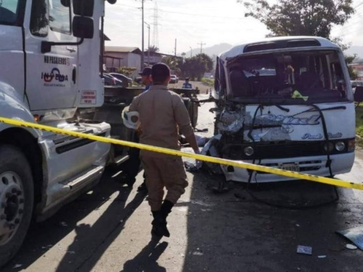 Muere ayudante de bus en accidente de tránsito en Puerto Cortés