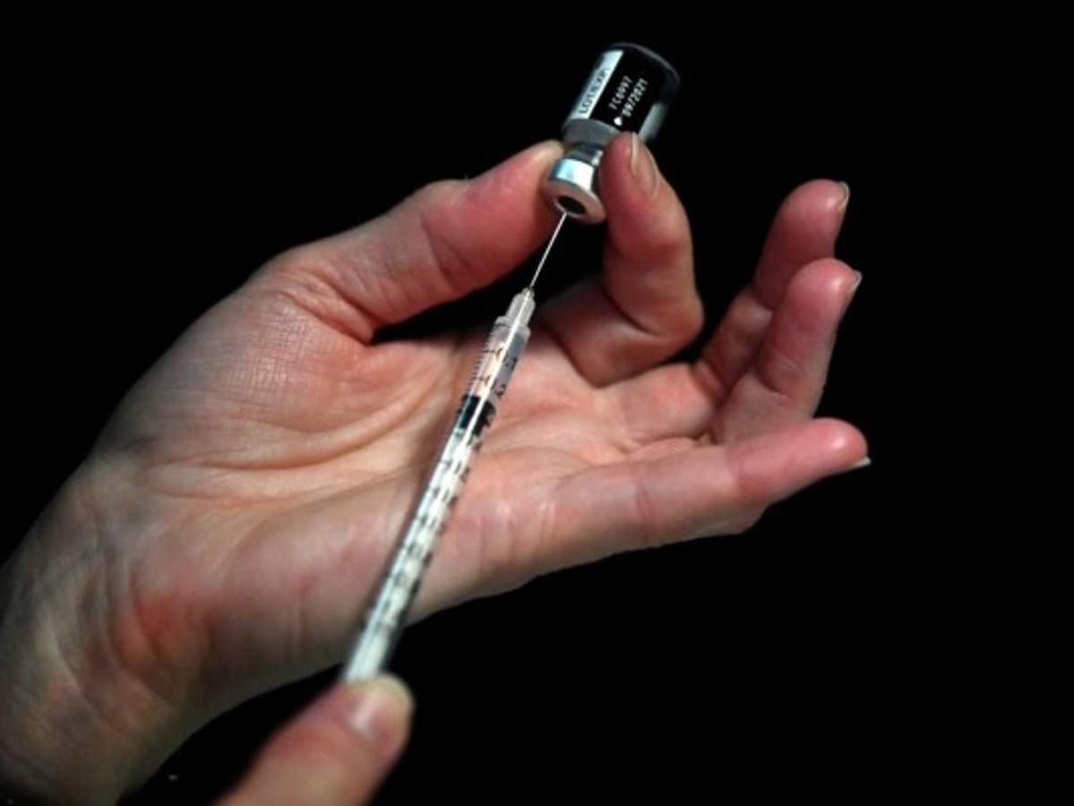 Israel preocupado por casos de miocarditis en pacientes vacunados con Pfizer  