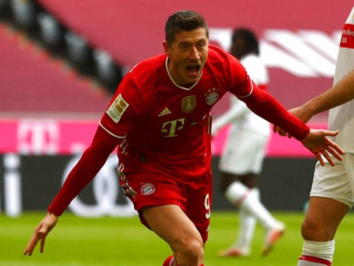 Bayern Múnich con Lewandowski golean 4-0 al Stuttgart