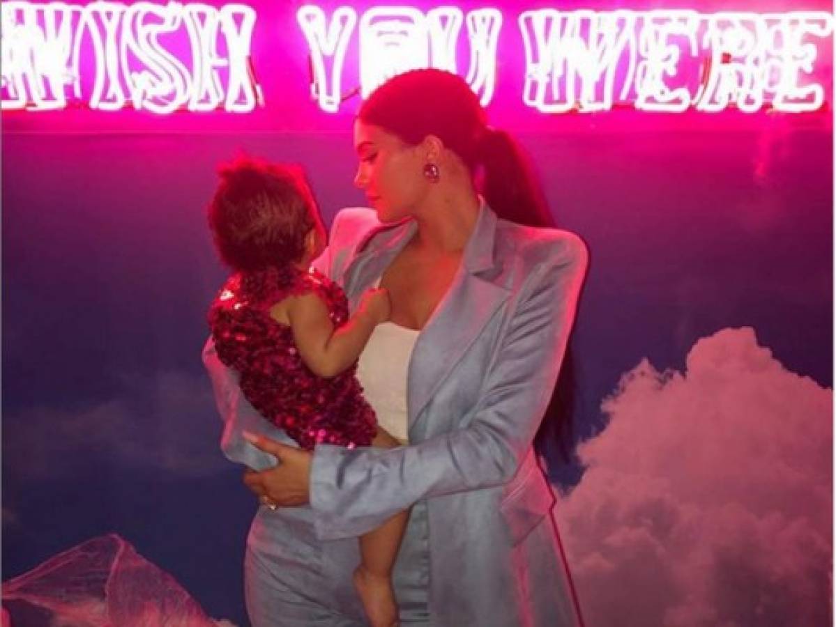 Vídeo: Kylie Jenner celebra extravagante fiesta de cumpleaños a su hija Stormi