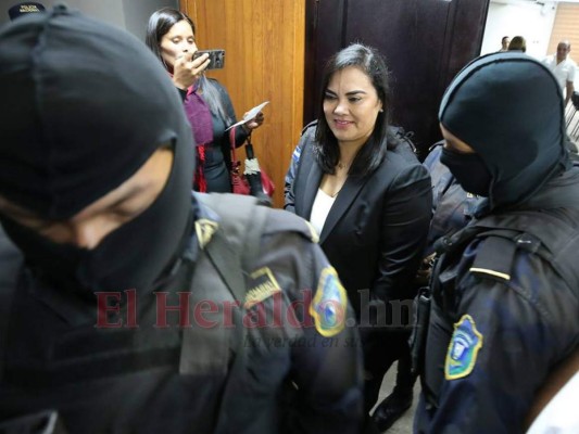 Vía libre para que Tribunal de Sentencia dicte fallo contra Rosa Elena de Lobo