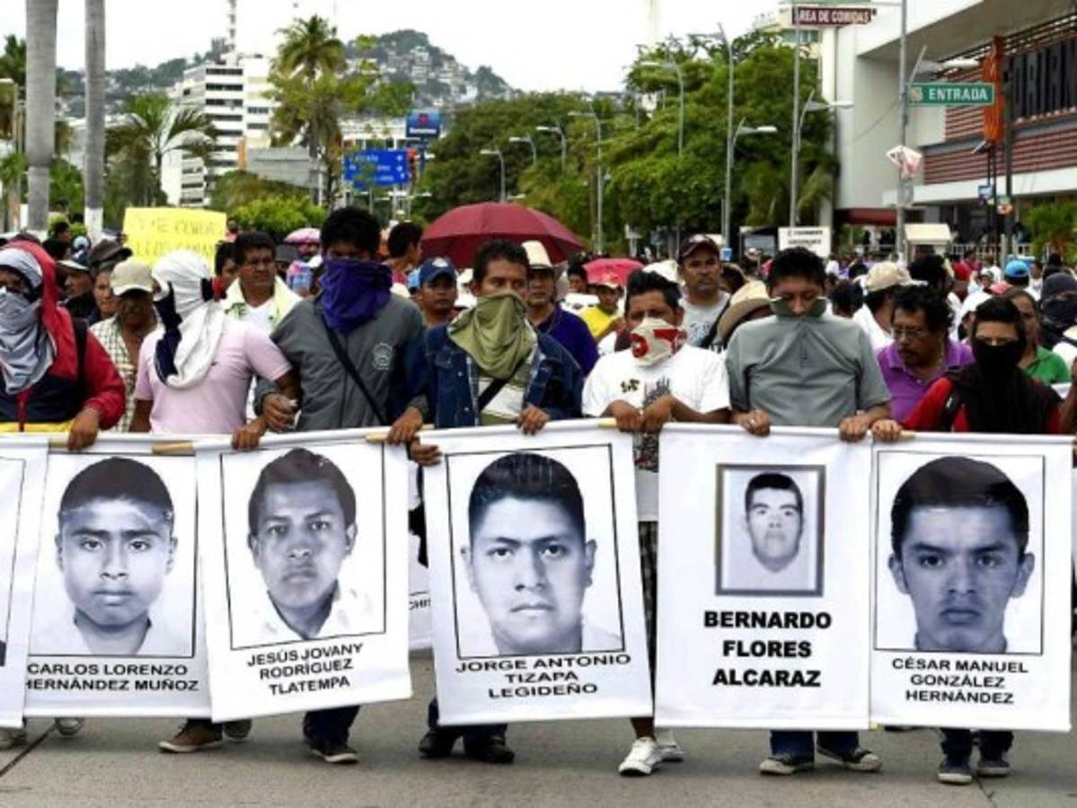 Arrestan en México a líder de cártel vinculado a desaparición de 43 estudiantes