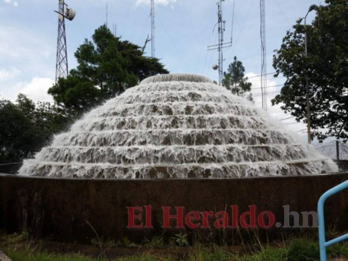 La producción de la fuente de El Picacho permanece entre los 280 a 300 litros por segundo. Foto: Emilio flores/David Romero/El Heraldo