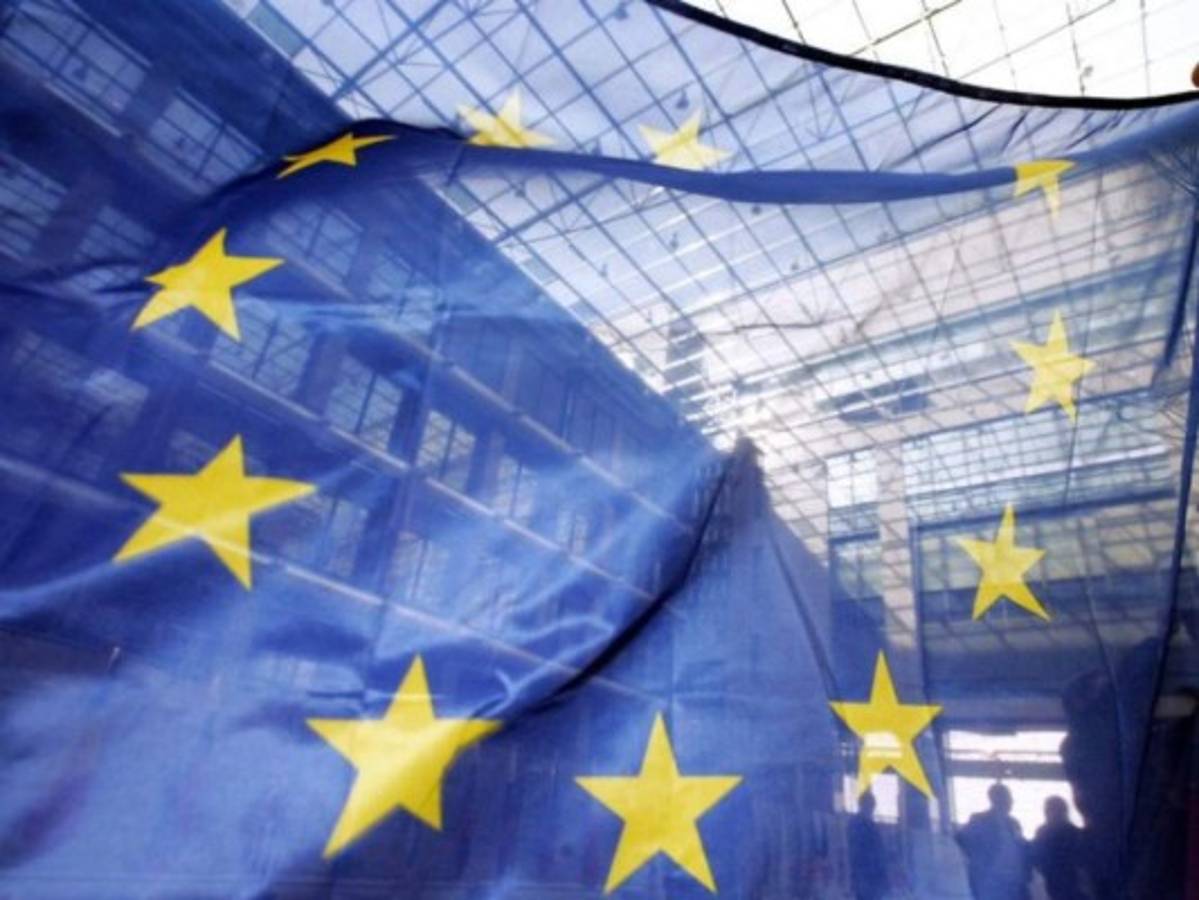 La UE promete a Ucrania 'pleno apoyo' frente a Rusia