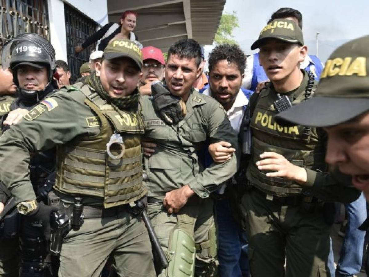 Venezuela: Más de 100 policías y militares desertaron y cruzaron a Colombia