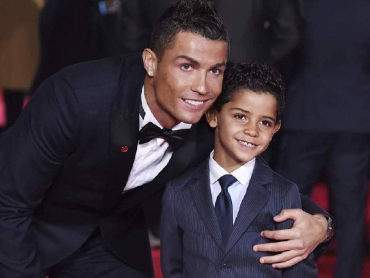 ¿Cuánto cuesta vestir como Cristiano Ronaldo Jr?