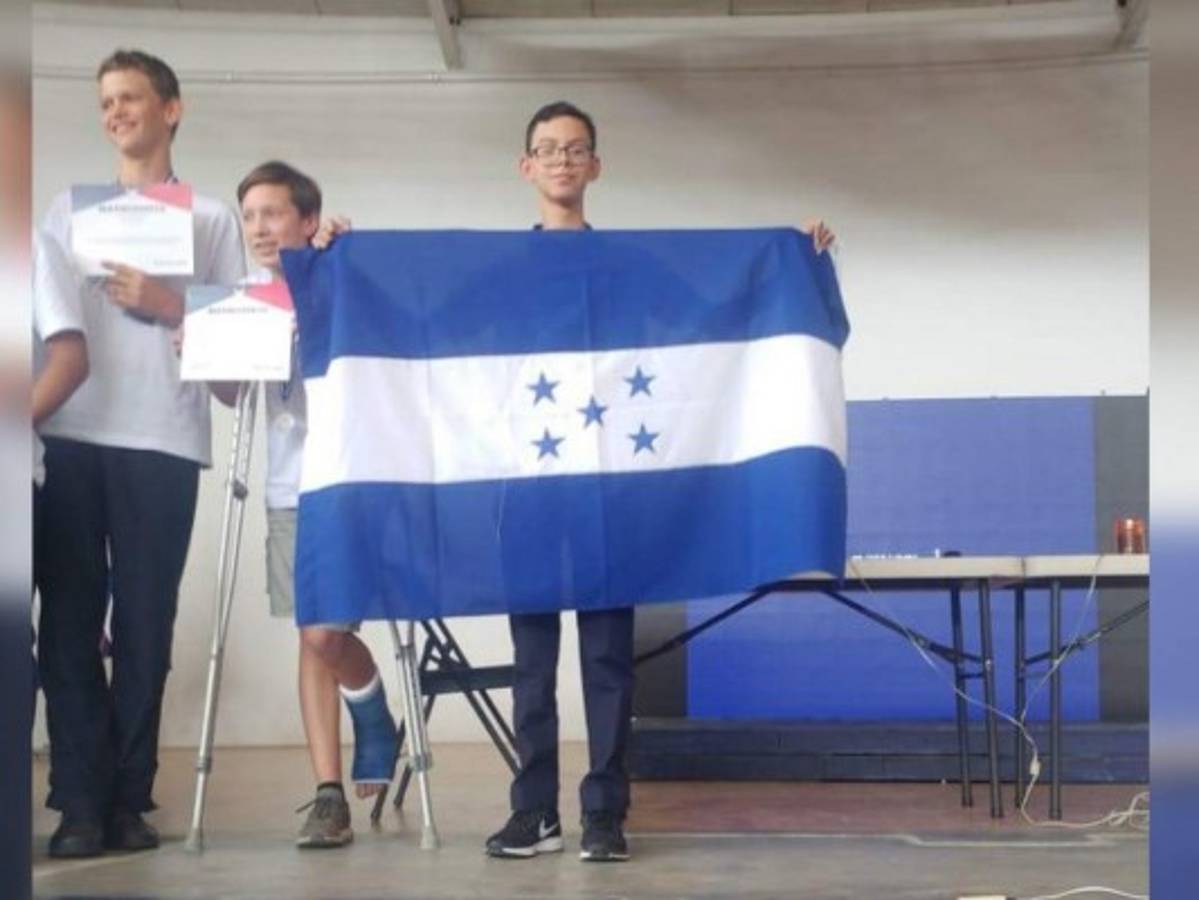 Math Counts 2020 – Competencia individual. 1er. lugar – Omar Suazo.