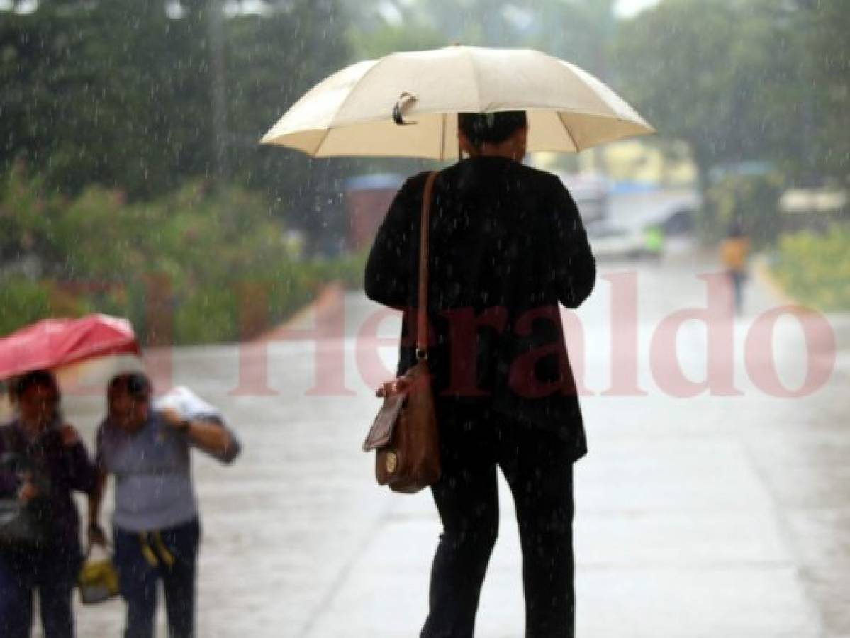 Continuarán las lluvias este viernes en el territorio nacional