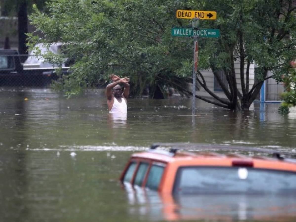 Lo que se sabe de la masiva tormenta Harvey que azota Estados Unidos