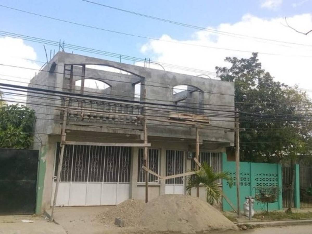 Albañil muere electrocutado en la colonia San Carlos de Sula en Choloma