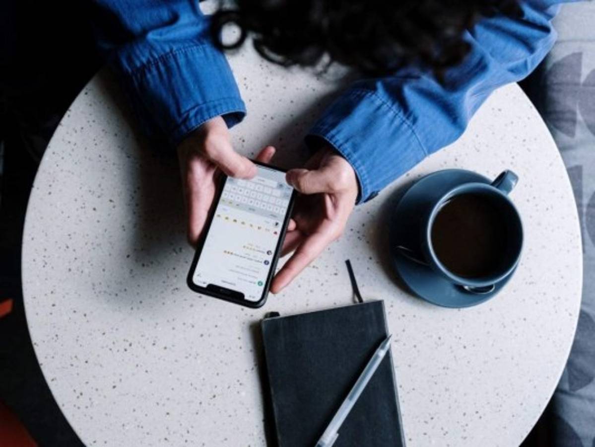 Trucos de WhatsApp: ¿cómo leer un mensaje sin que tu contacto lo sepa?