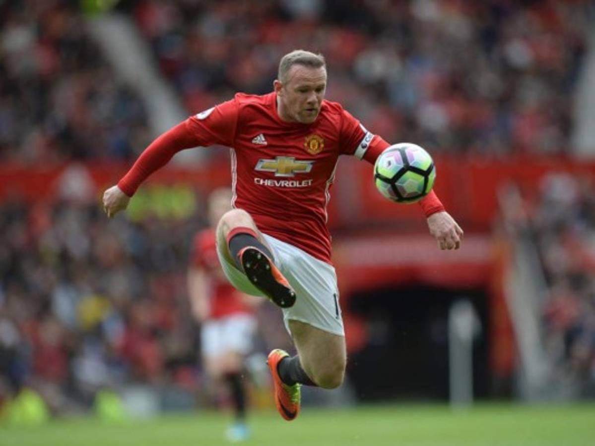 Mourinho, picante pero más sosegado, quiere cerrar el año con la Europa League