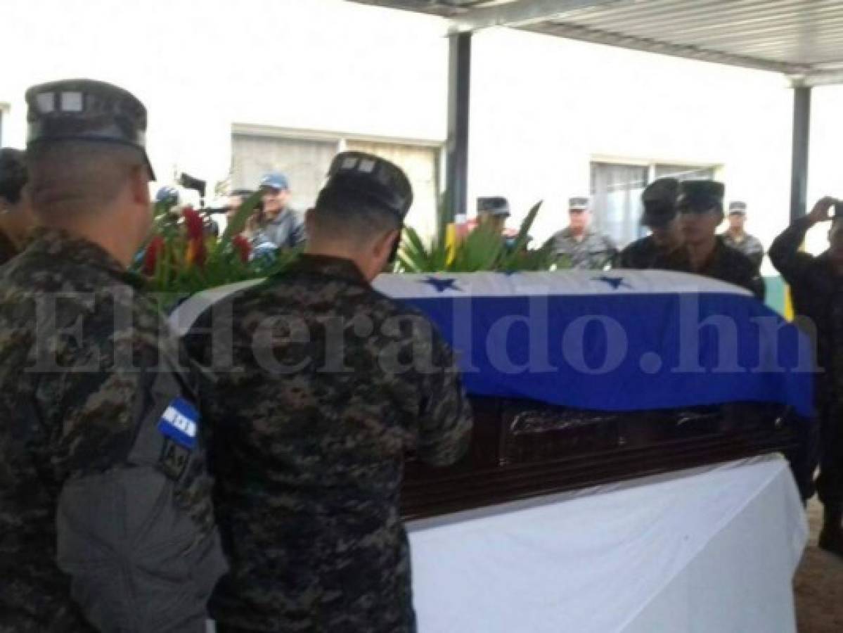Homenaje a policía militar que murió en ataque contra Jorge Machado