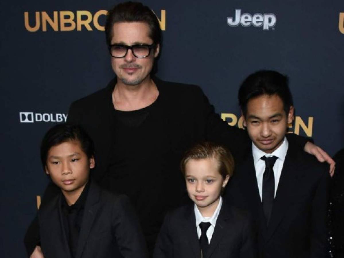 Brad Pitt deberá estar con sus hijos bajo vigilancia. Foto: AP