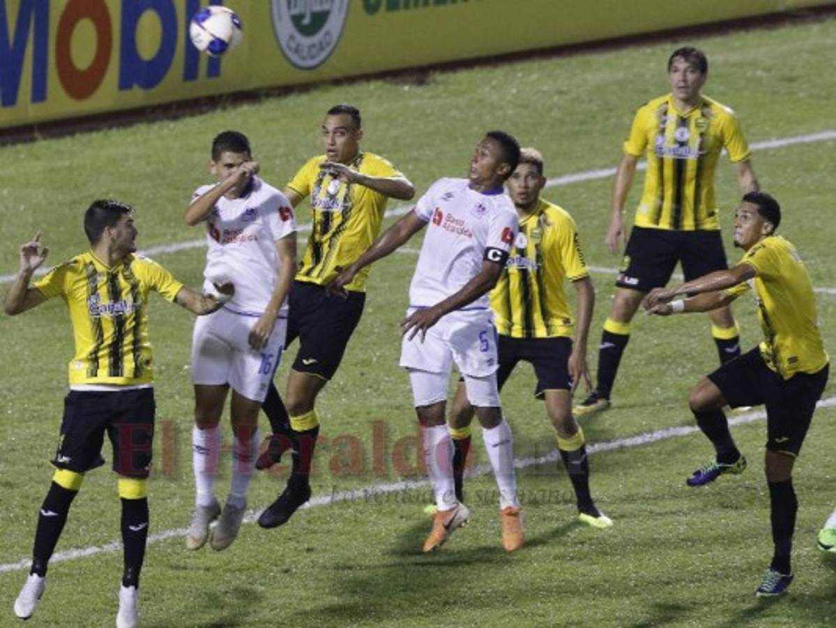 Real España vence a Olimpia y se corona campeón de la Copa Premier
