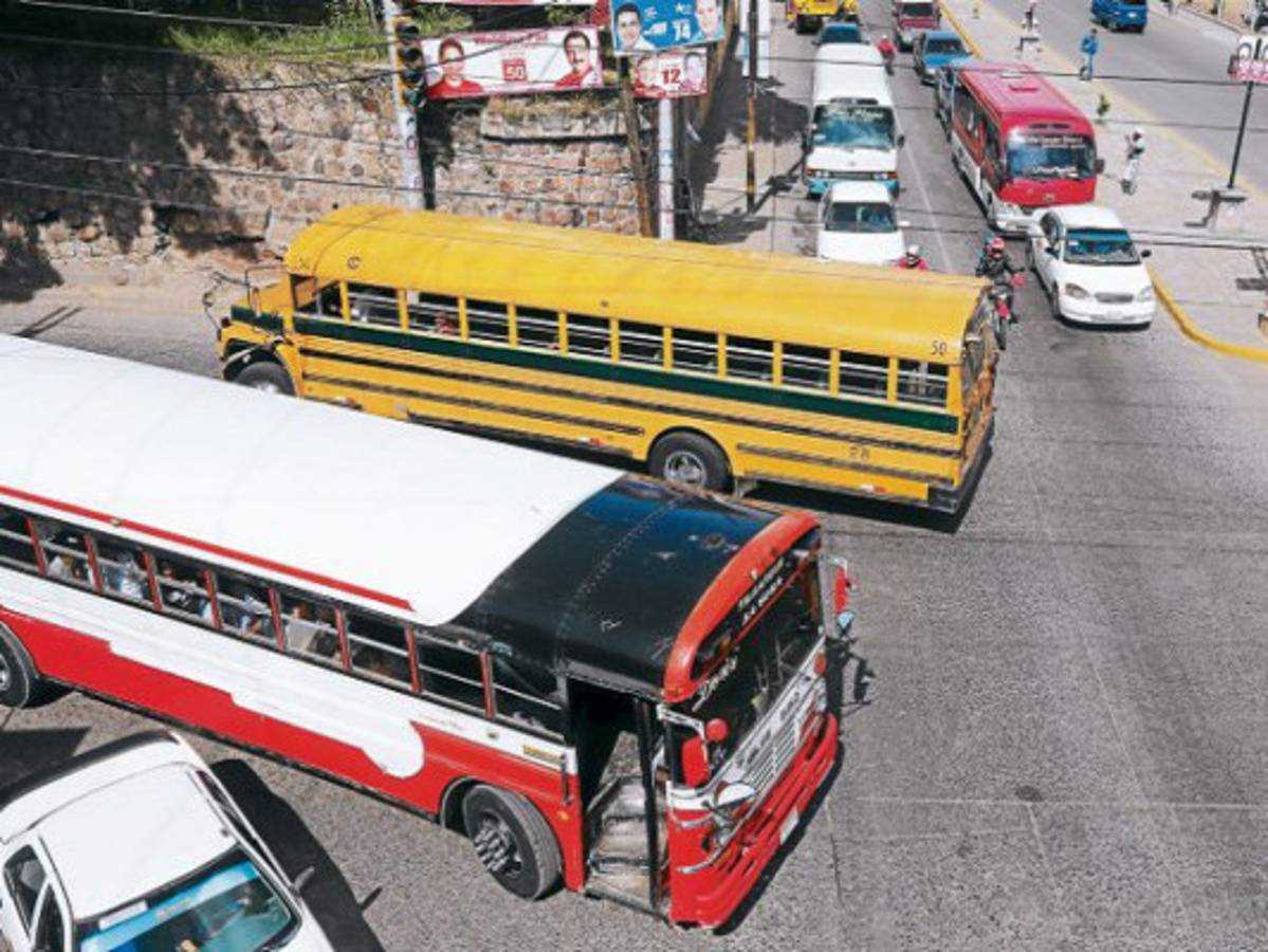 Buses saturan el 85 por ciento de las rutas del transporte
