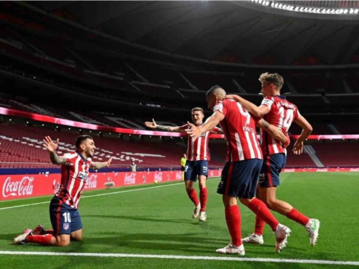 Atlético de Madrid gana 2-1 a la Real Sociedad y se acerca al título liguero
