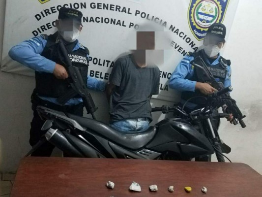 Con drogas y una moto con reporte de robo cae menor en Comayagüela