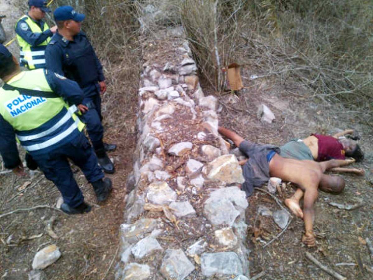 Ejecutan a dos jóvenes en carretera al sur de Honduras