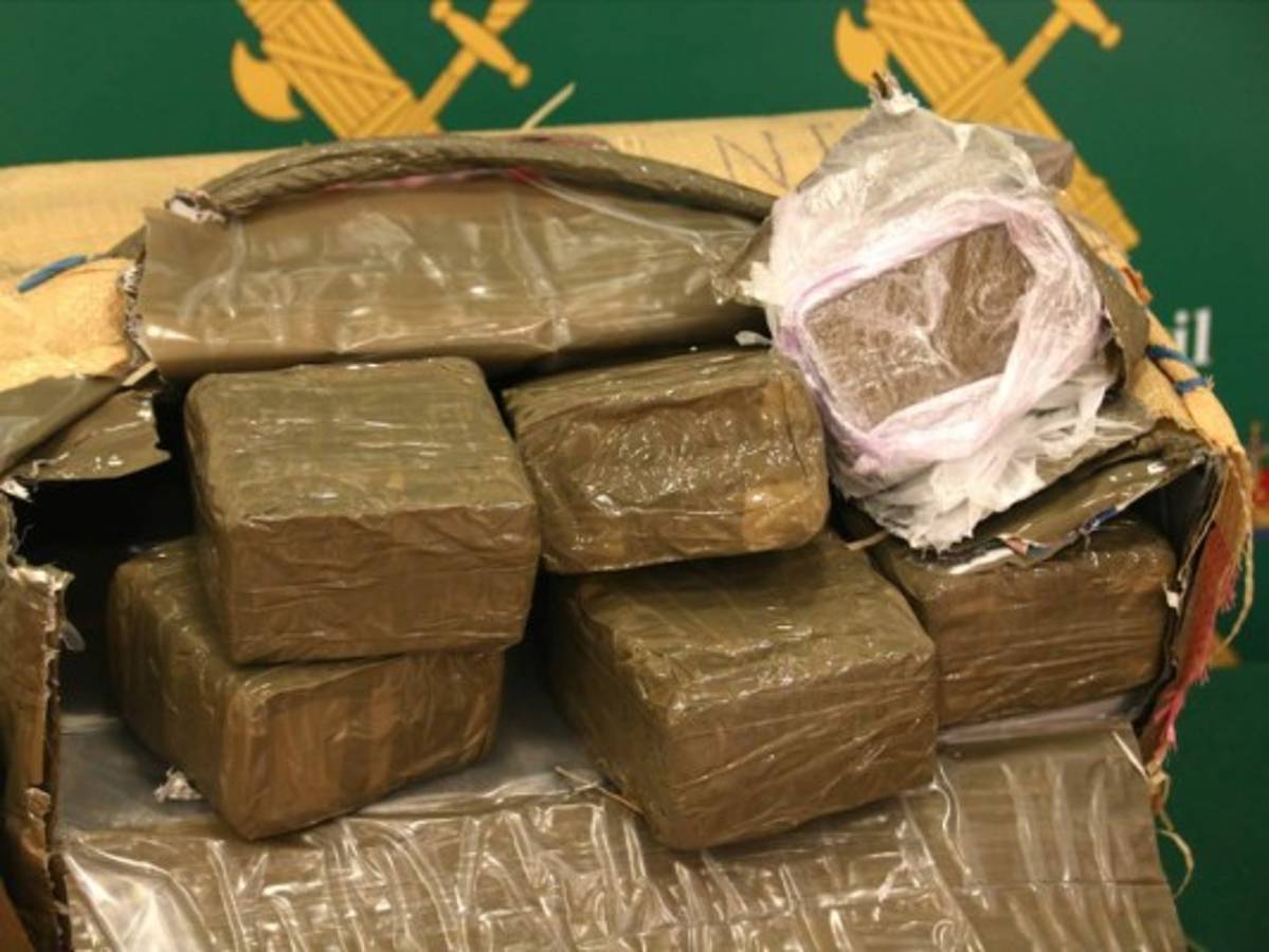 Marina mexicana decomisa cocaína oculta en salsa de chile